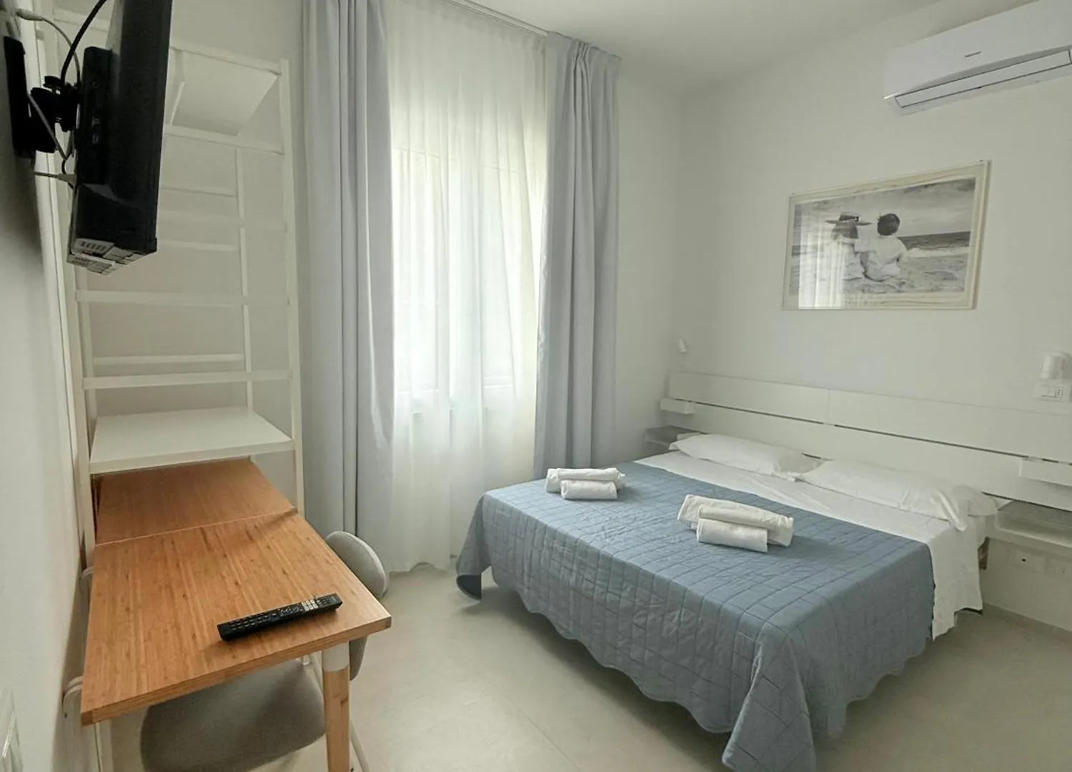 Hotel Pigalle Римини