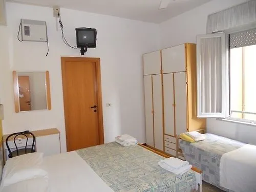 Hotel Pigalle Rimini 0*,